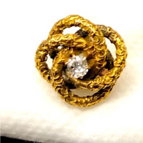 Love Knot Studs with genuine diamonds 💎 and 14k gold vintage. - Picture 12 of 12